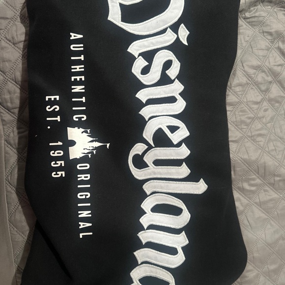 DISNEYLAND VINTAGE AUTHENTIC ORIGINAL ZIPPED BLACK HOODIE - Picture 2 of 2
